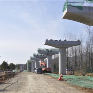 中交第 一公路局承建青岛轨道交通R3线十一工区